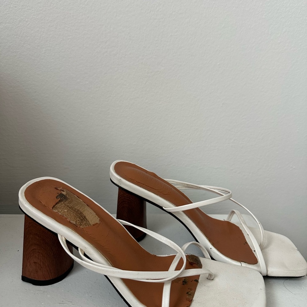 Chic White Strappy Heels with Wooden Block Heel